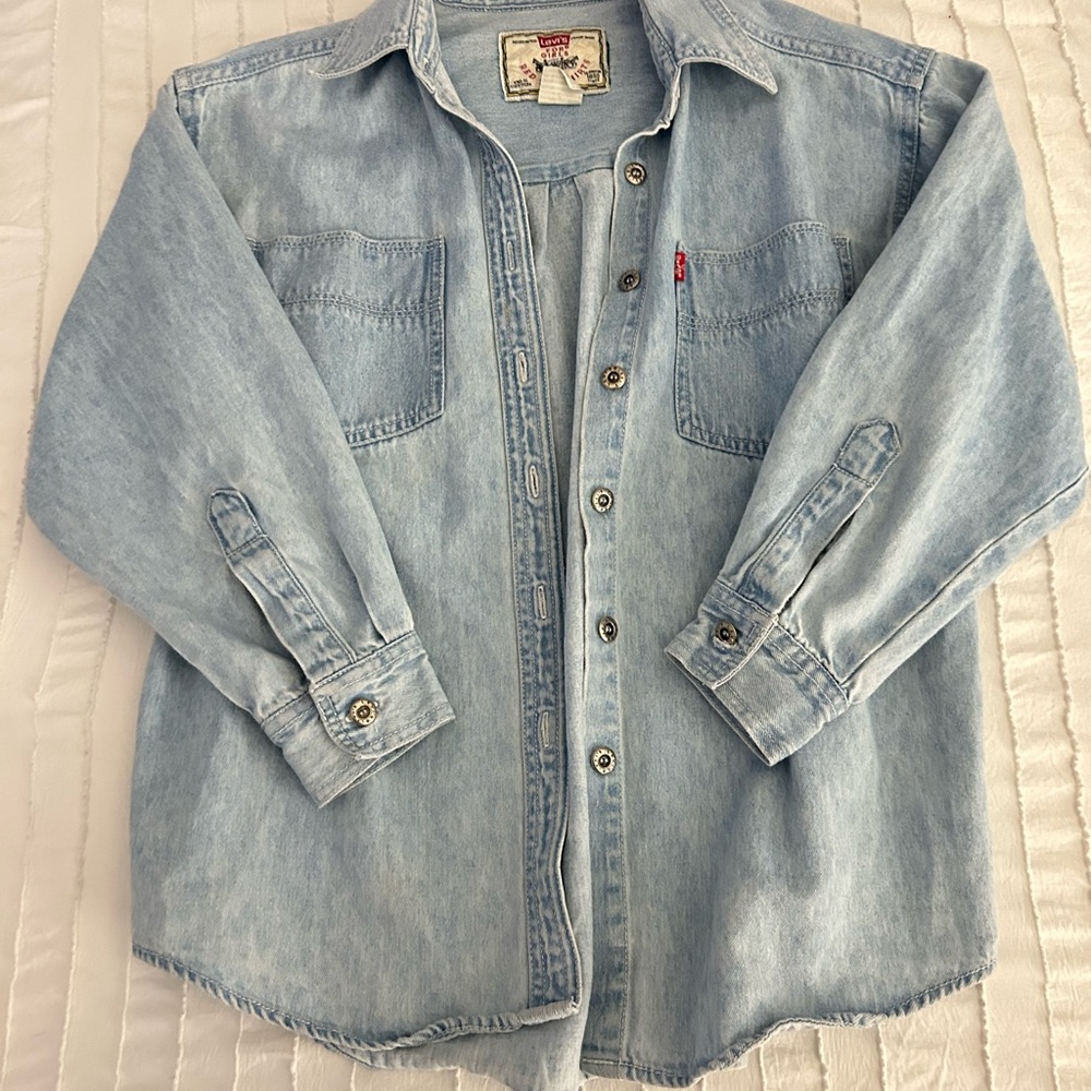 Vintage Levi"s Red Tab for Girls Light Blue Denim blouse